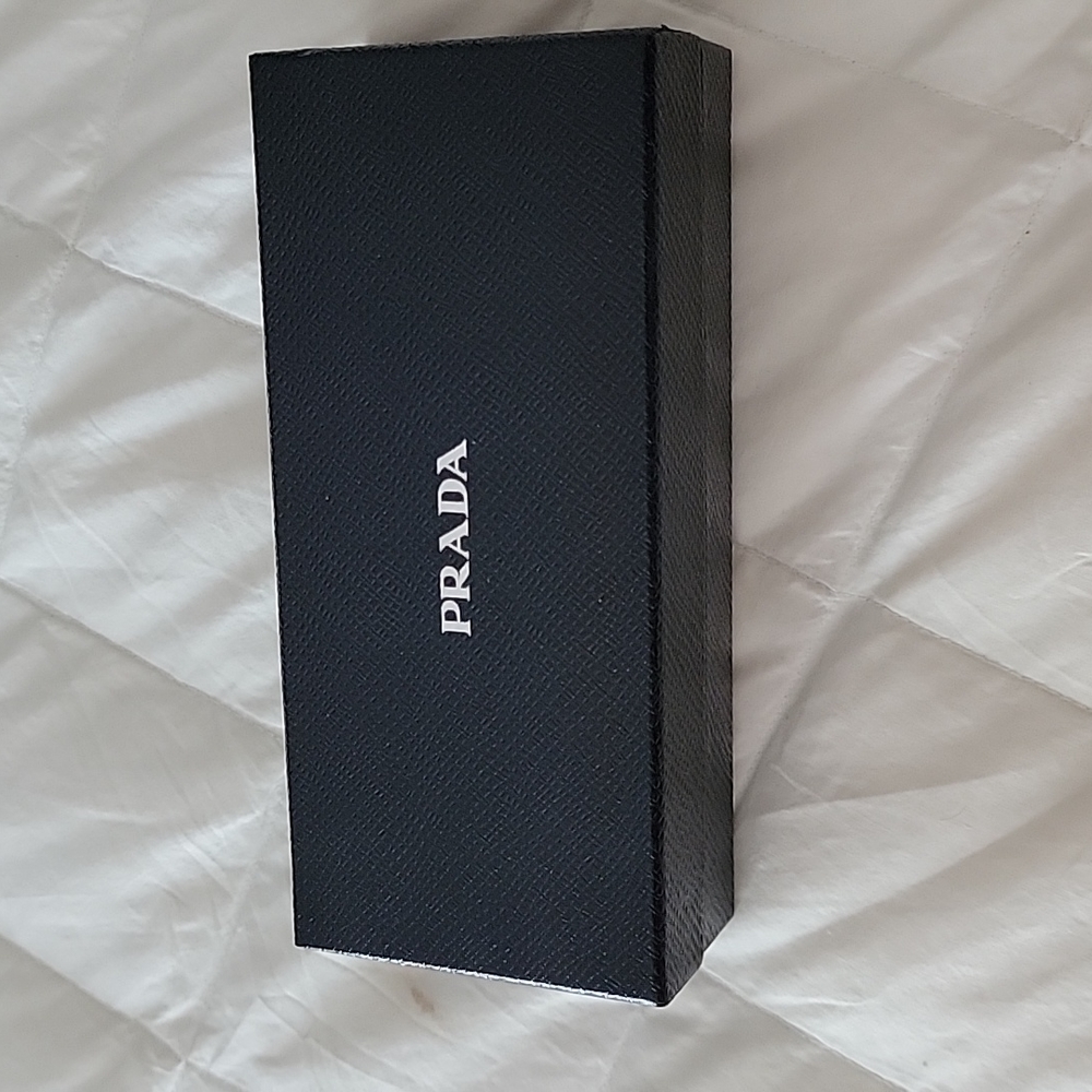 Prada box "BLACK"